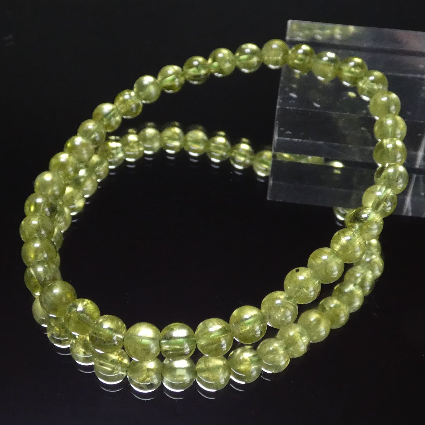 ペリドット(橄欖石) ブレスレット 5A 内周16㎝ 直径約5.0mm 【B2981】