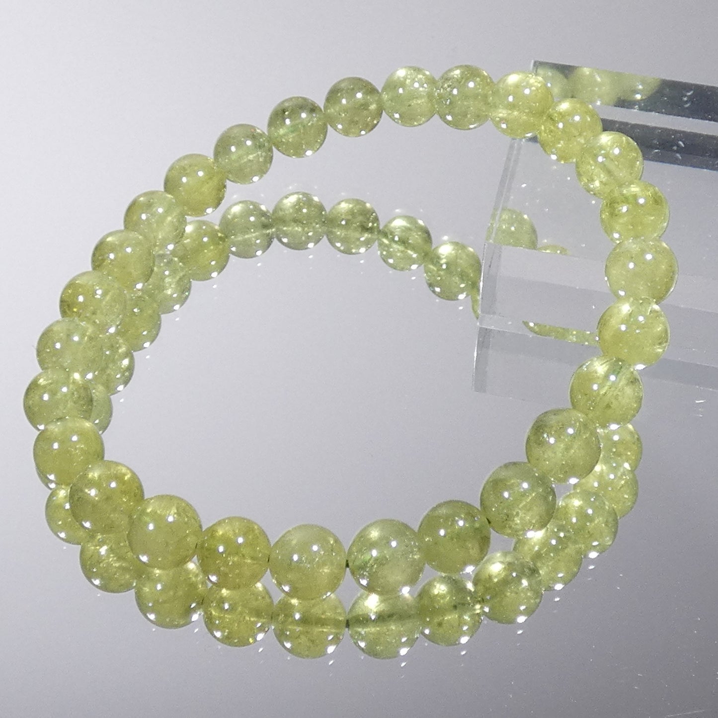 ツァボライト(グリーンガーネット) ブレスレット 4A+ 内周15㎝ 直径約6.7mm【B0050】