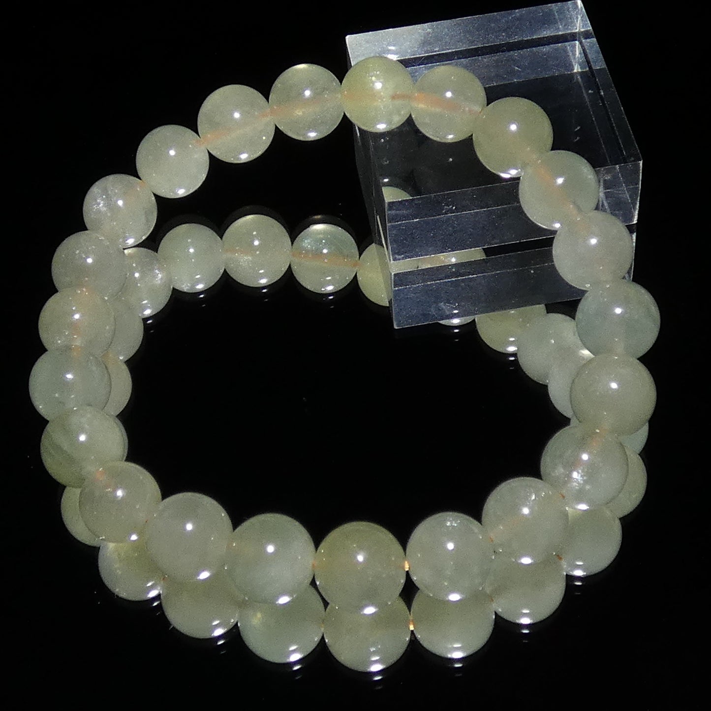 グリーンアクアマリン(ベリル) ブレスレット 4A 内周16㎝ 直径約8.7mm【B0144】