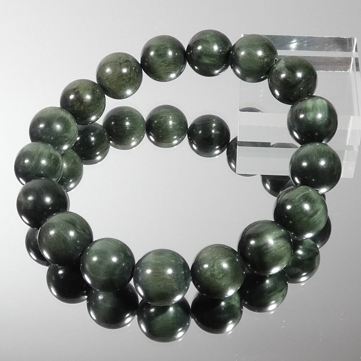 グリーンキャッツアイ ブレスレット 3A 内周16.5㎝ 直径約11.8mm【B0330】