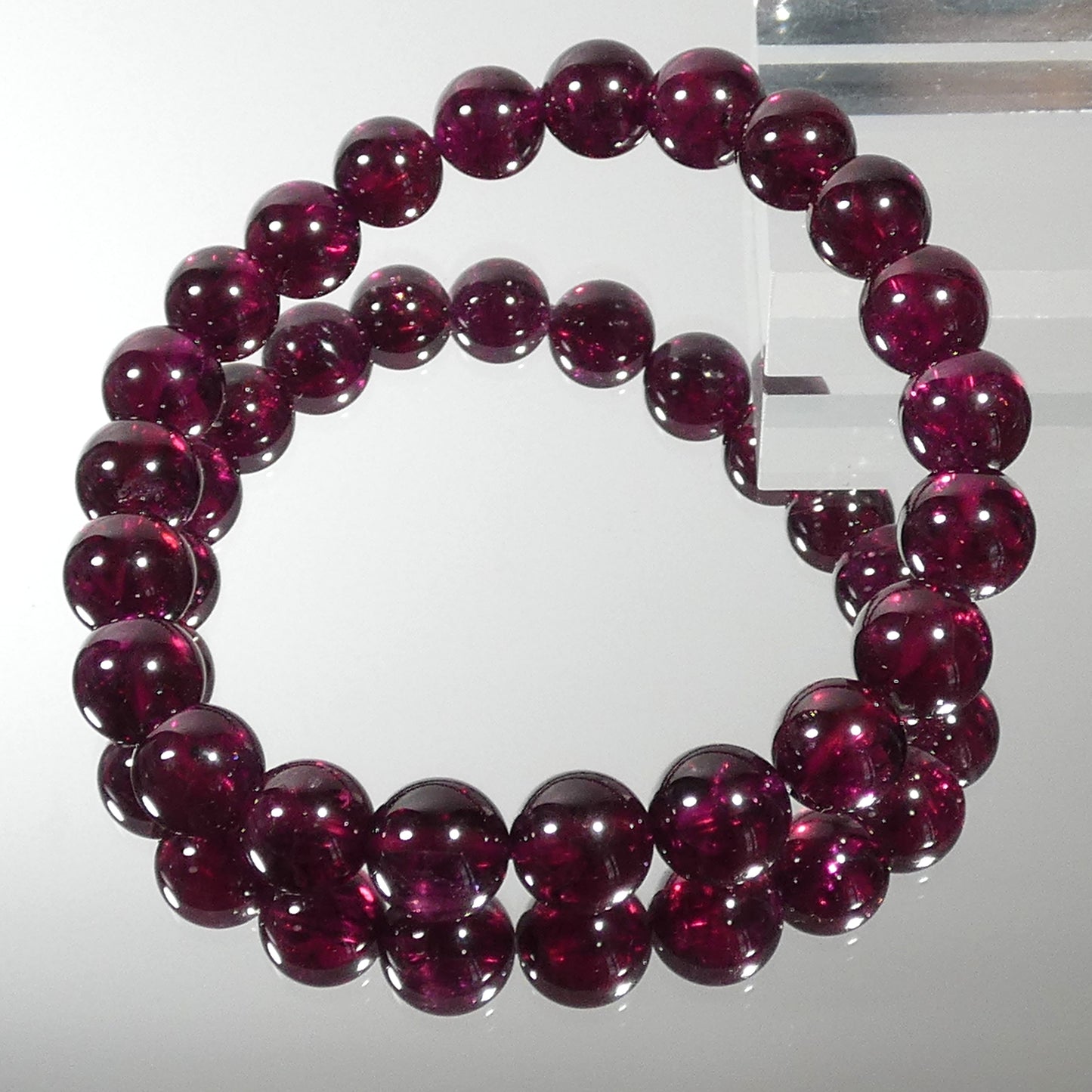 ロードライトガーネット ブレスレット 5A 内周15㎝ 直径約8.2mm【B0359】