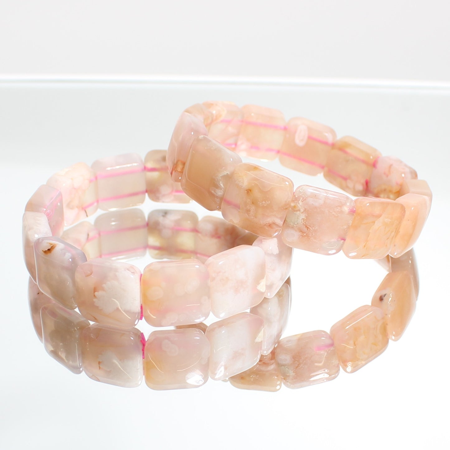 桜アゲートバングル 4A マダガスカル産 内周16.5㎝ 約15.4mm×15.4mm