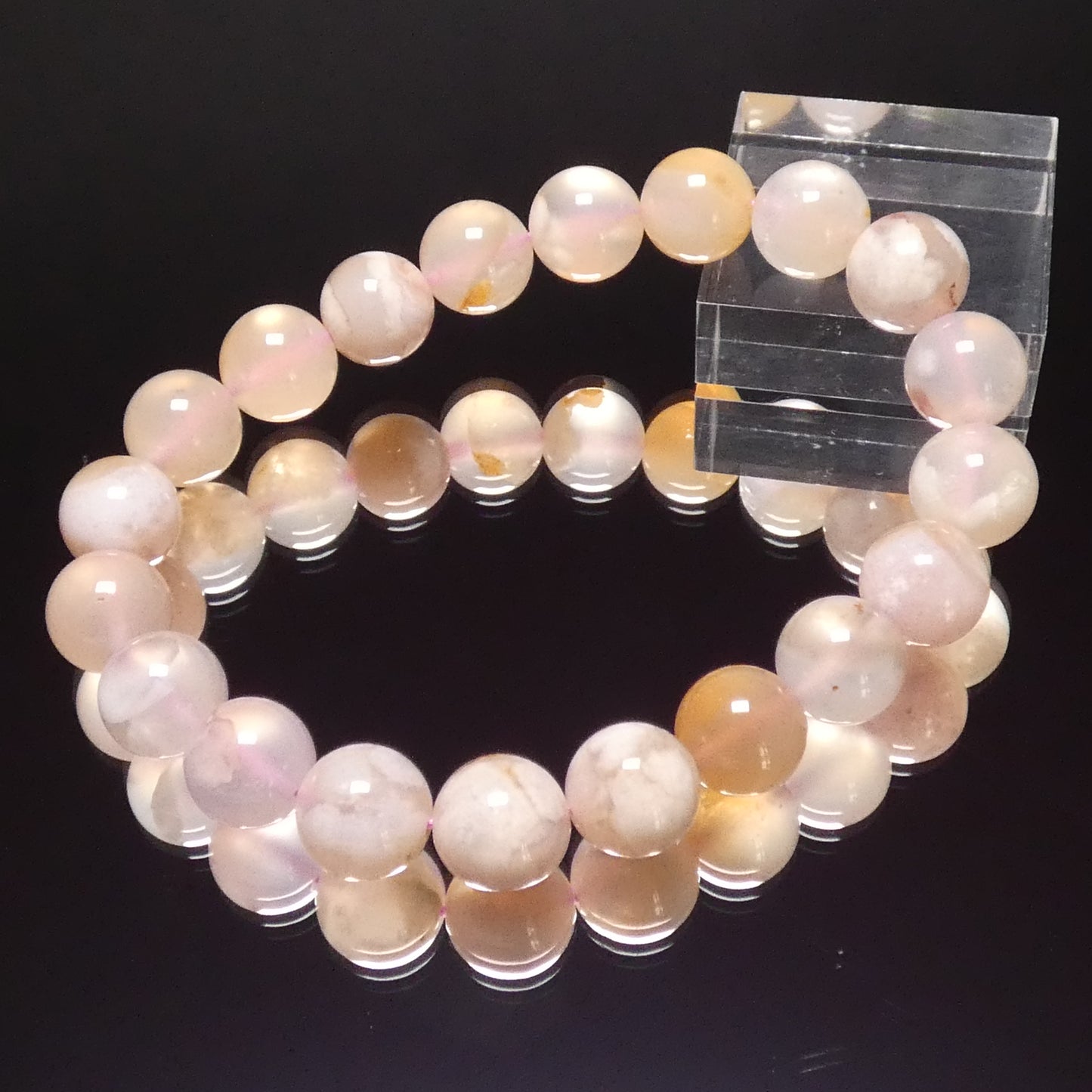桜アゲート ブレスレット マダガスカル産 内周17㎝ 直径約10mm