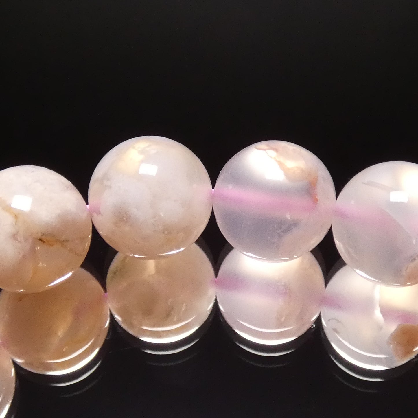 桜アゲート ブレスレット マダガスカル産 内周17㎝ 直径約10mm