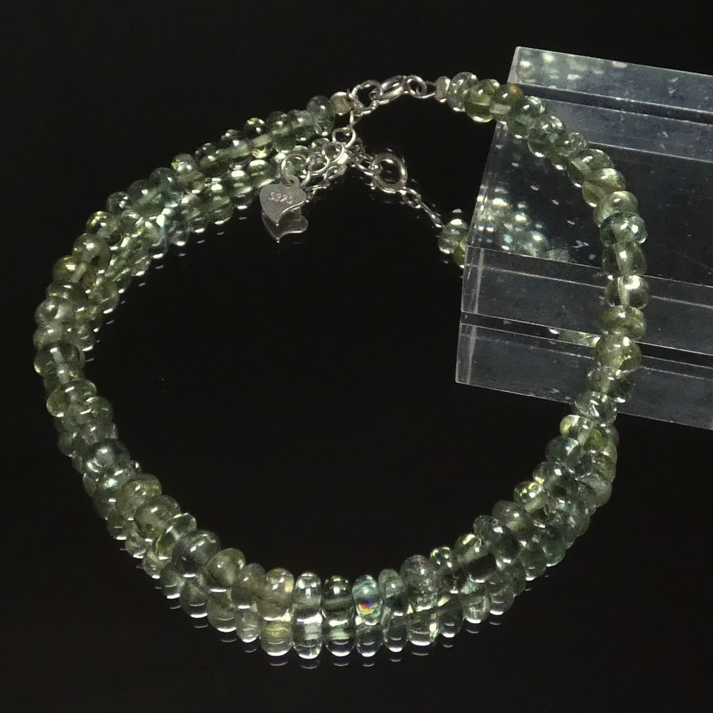 グリーンアパタイト（燐灰石） ブレスレット 5A 内周16㎝～18㎝ 直径約4.6mm【B1168】