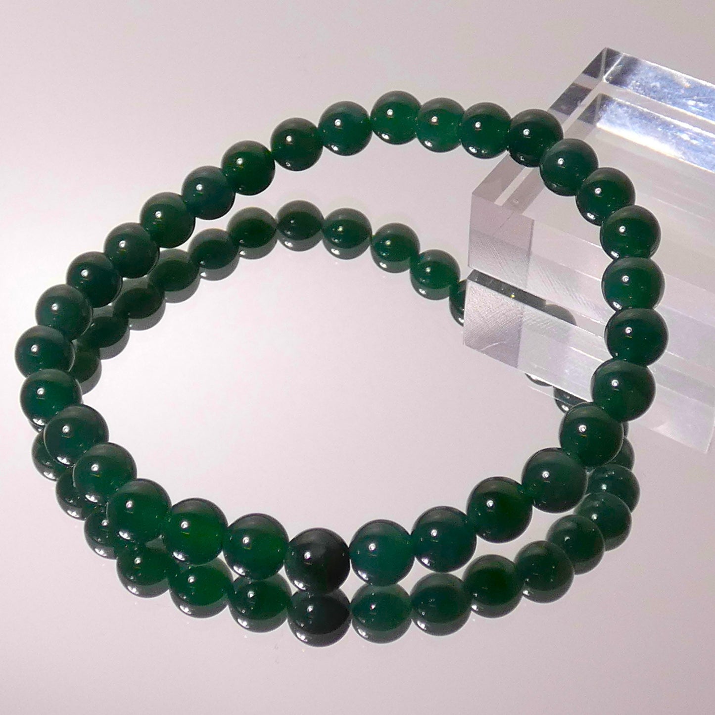 天然ヒスイ ブレスレット グアテマラ産 5A 内周15.5㎝ 直径約6mm【B1106】