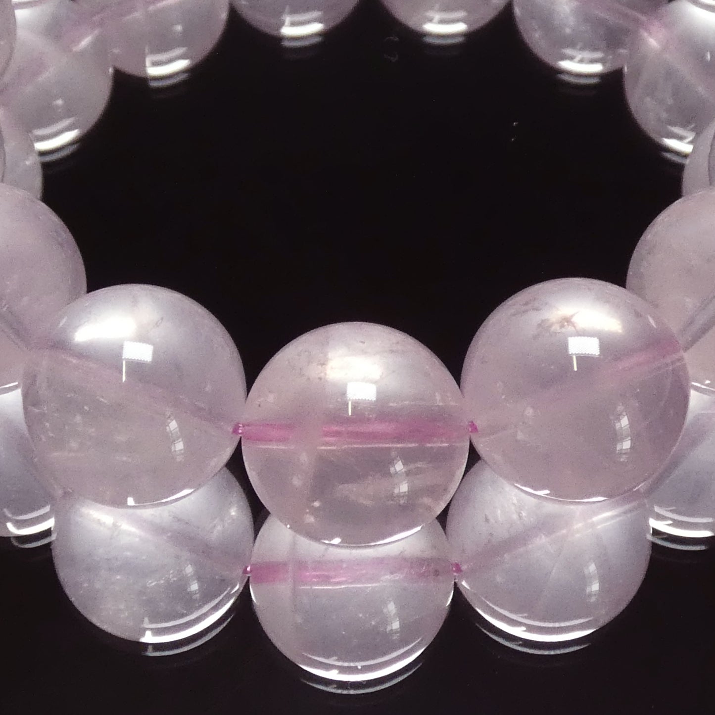 ローズクォーツ ブレスレット マダガスカル産 内周18㎝ 直径約15.2mm【B2080】