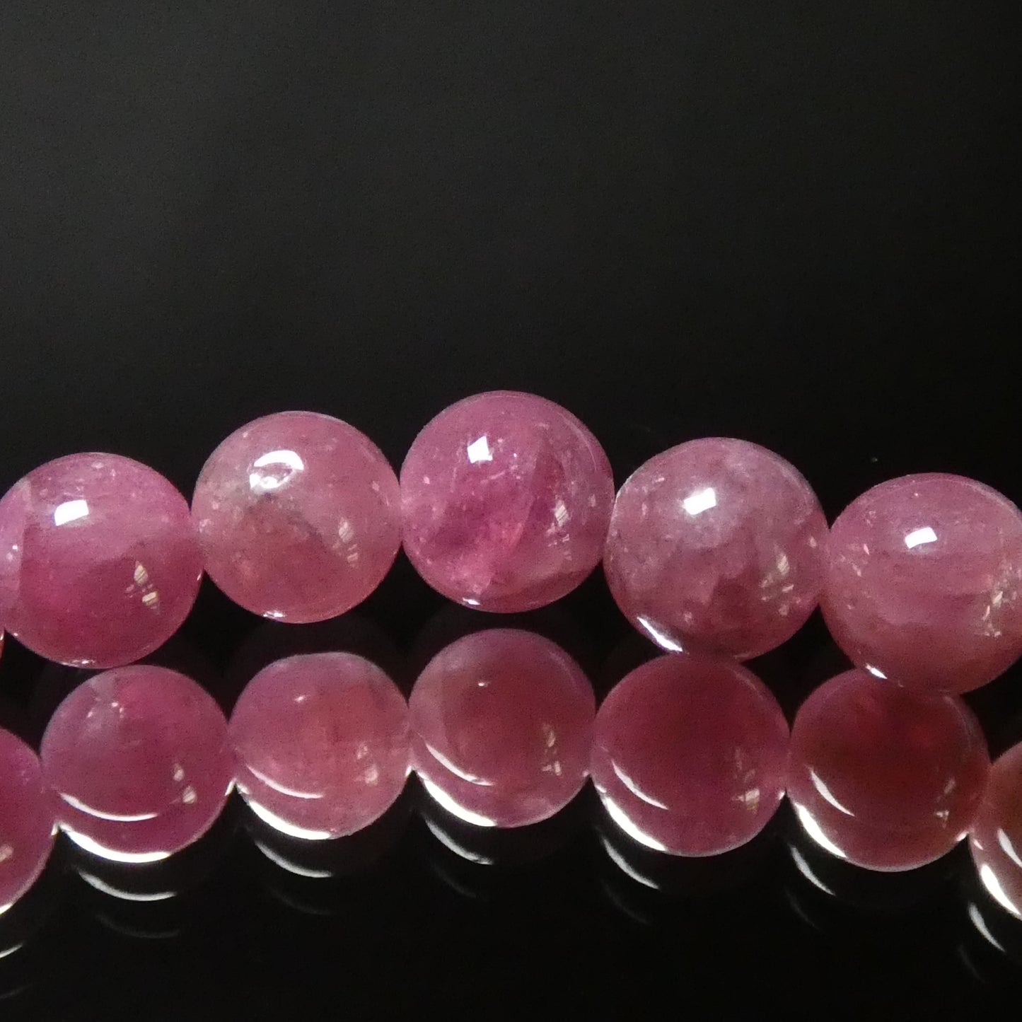 レッドトルマリン(ルベライト) ブレスレット アフガニスタン産 3A 内周16㎝ 直径約5.6mm【B3353】