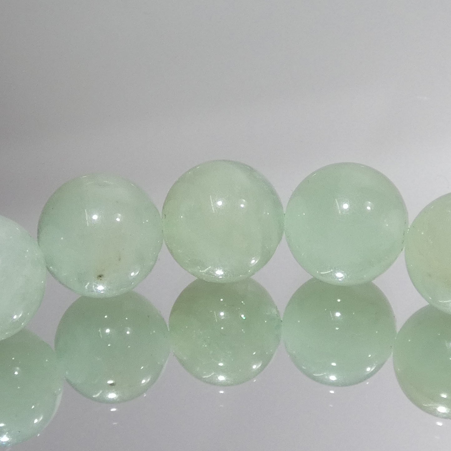ミントグリーンアクアマリン(ベリル) ブレスレット 4A 内周17㎝ 直径約10.8mm【B0021】