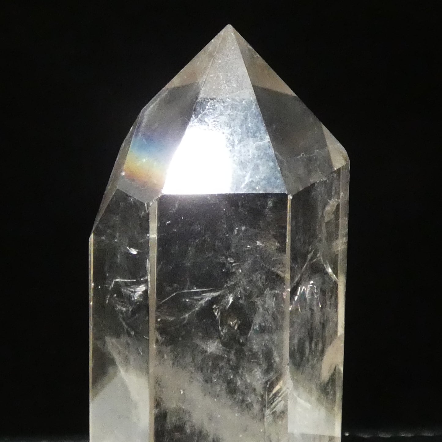 水晶ポイント ブラジル産 高さ約7cm 幅約3.3㎝ 奥行約3.2cm 約102g【G0107】