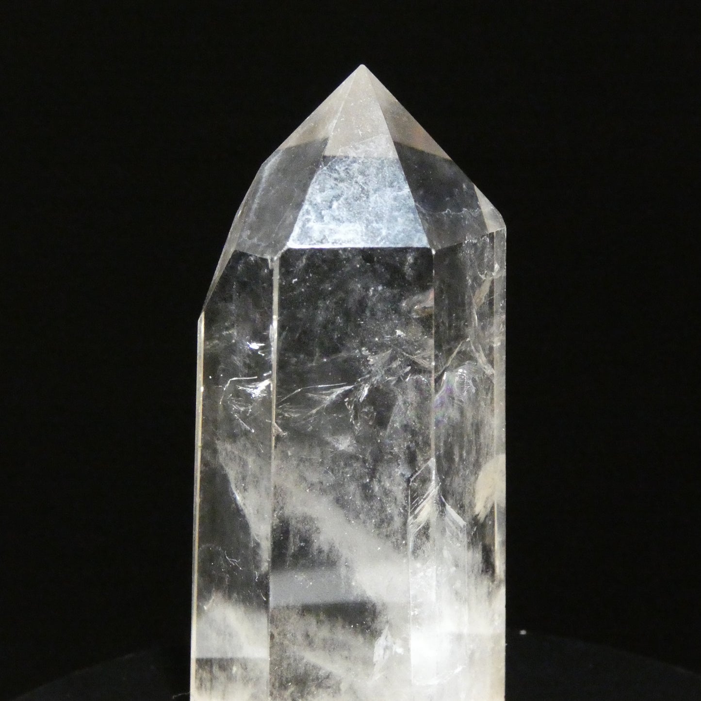 水晶ポイント ブラジル産 高さ約7cm 幅約3.3㎝ 奥行約3.2cm 約102g【G0107】