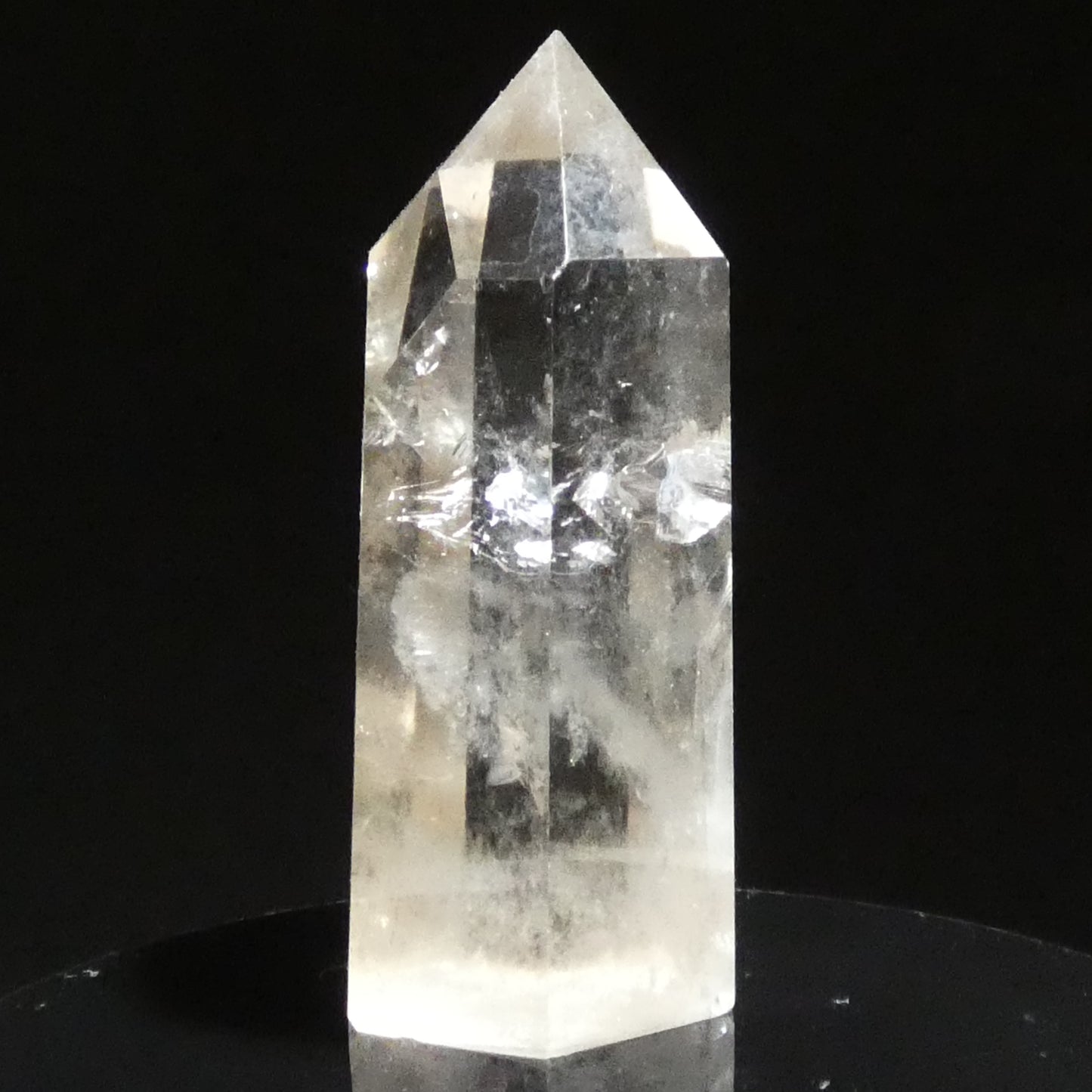 水晶ポイント ブラジル産 高さ約7cm 幅約3.3㎝ 奥行約3.2cm 約102g【G0107】