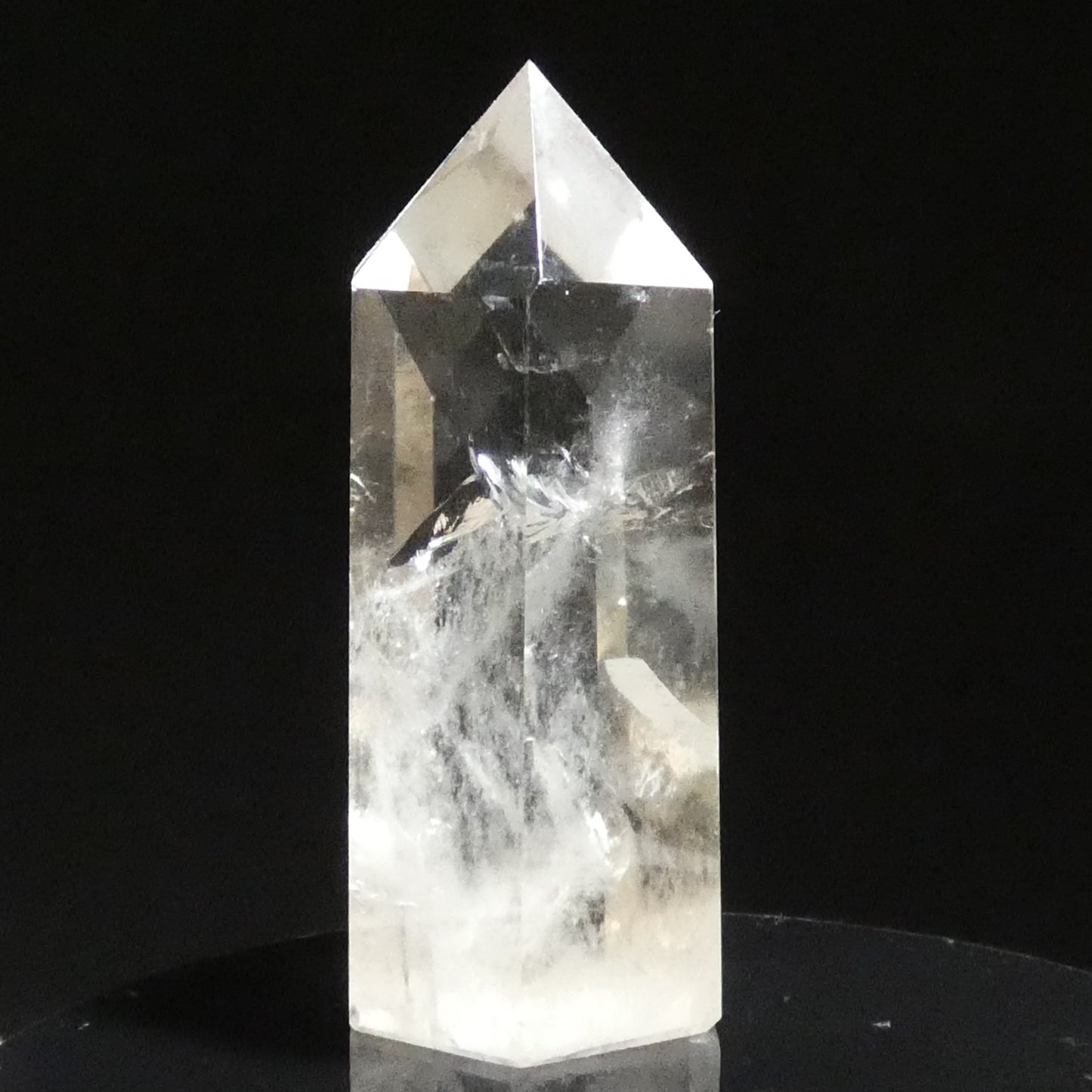 水晶ポイント ブラジル産 高さ約7cm 幅約3.3㎝ 奥行約3.2cm 約102g【G0107】
