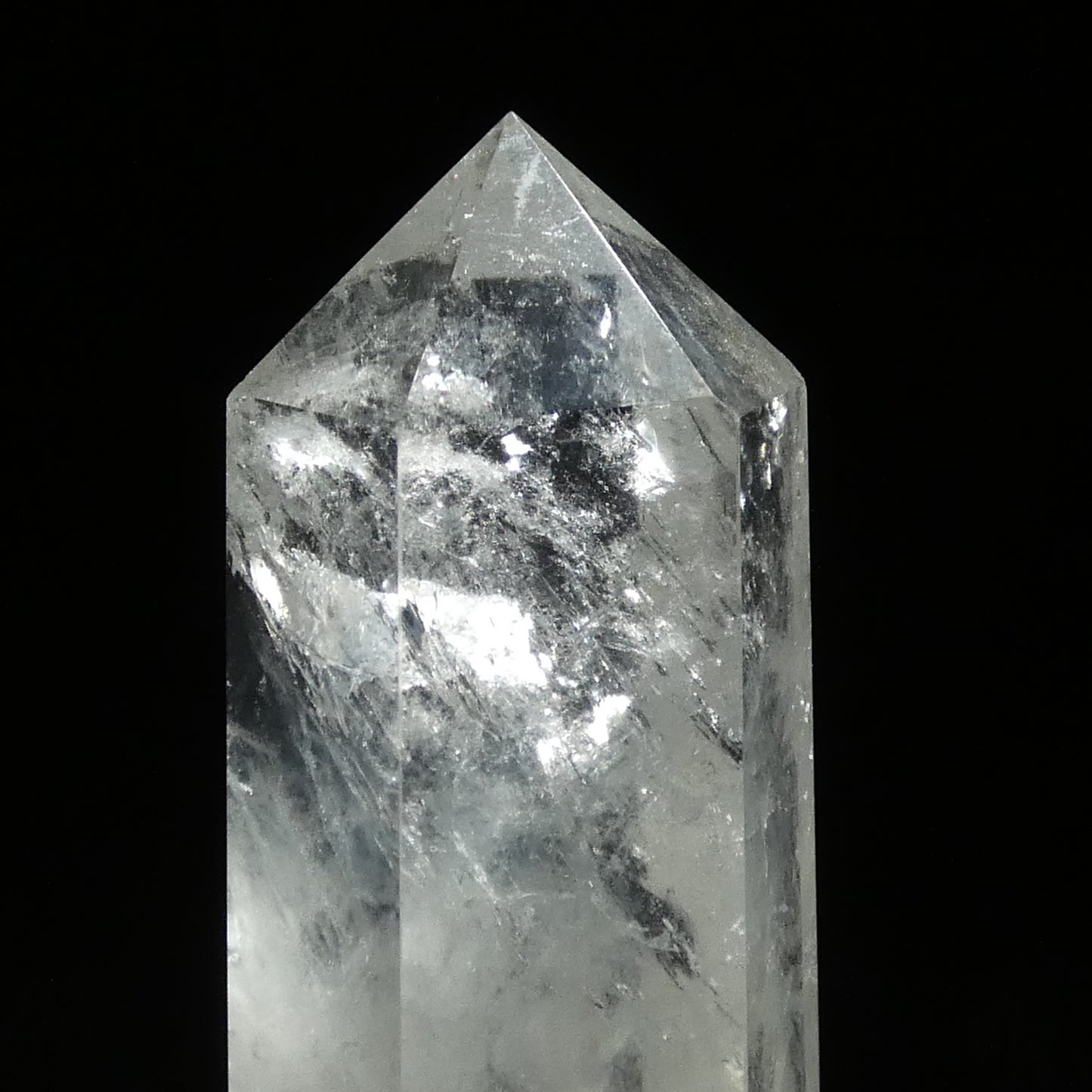水晶ポイント ブラジル産 高さ約6.7cm 幅約3㎝ 奥行約2.9cm 約79g【G0108】