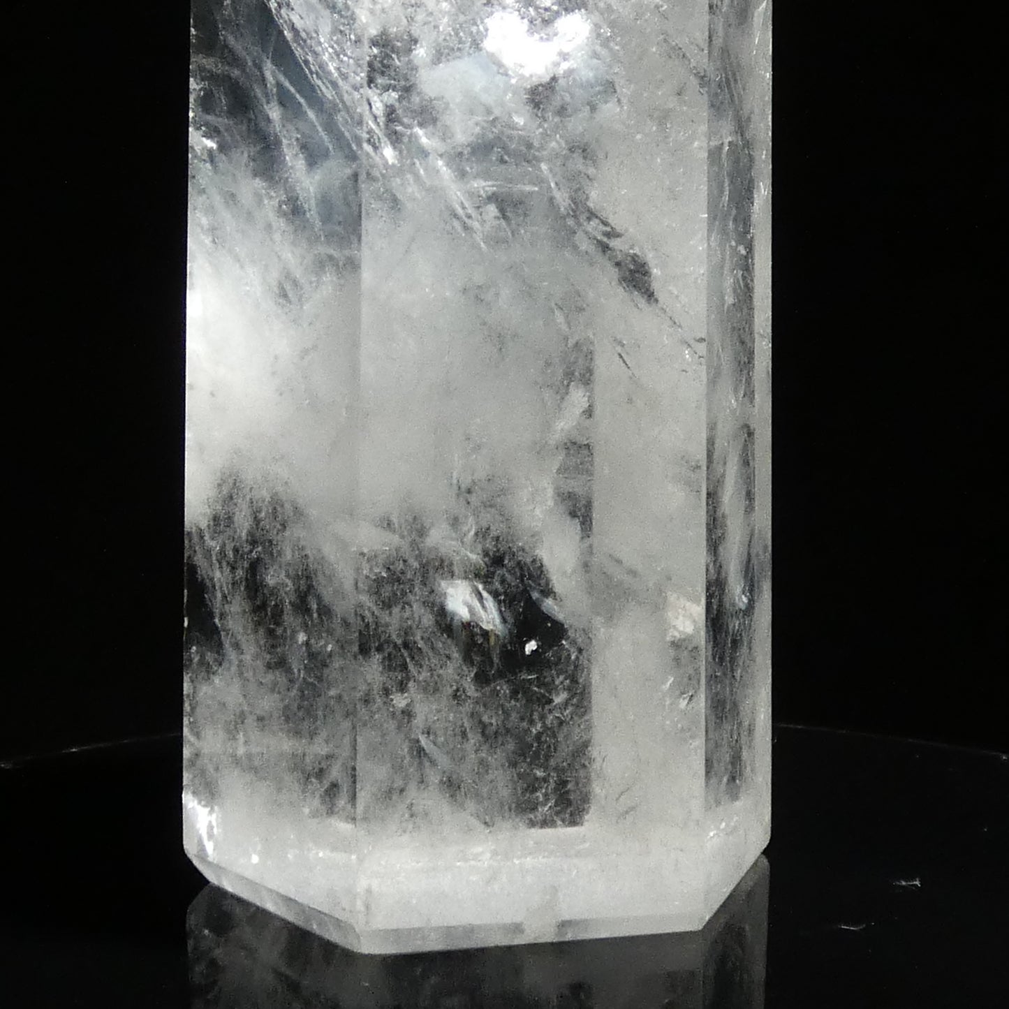 水晶ポイント ブラジル産 高さ約6.7cm 幅約3㎝ 奥行約2.9cm 約79g【G0108】