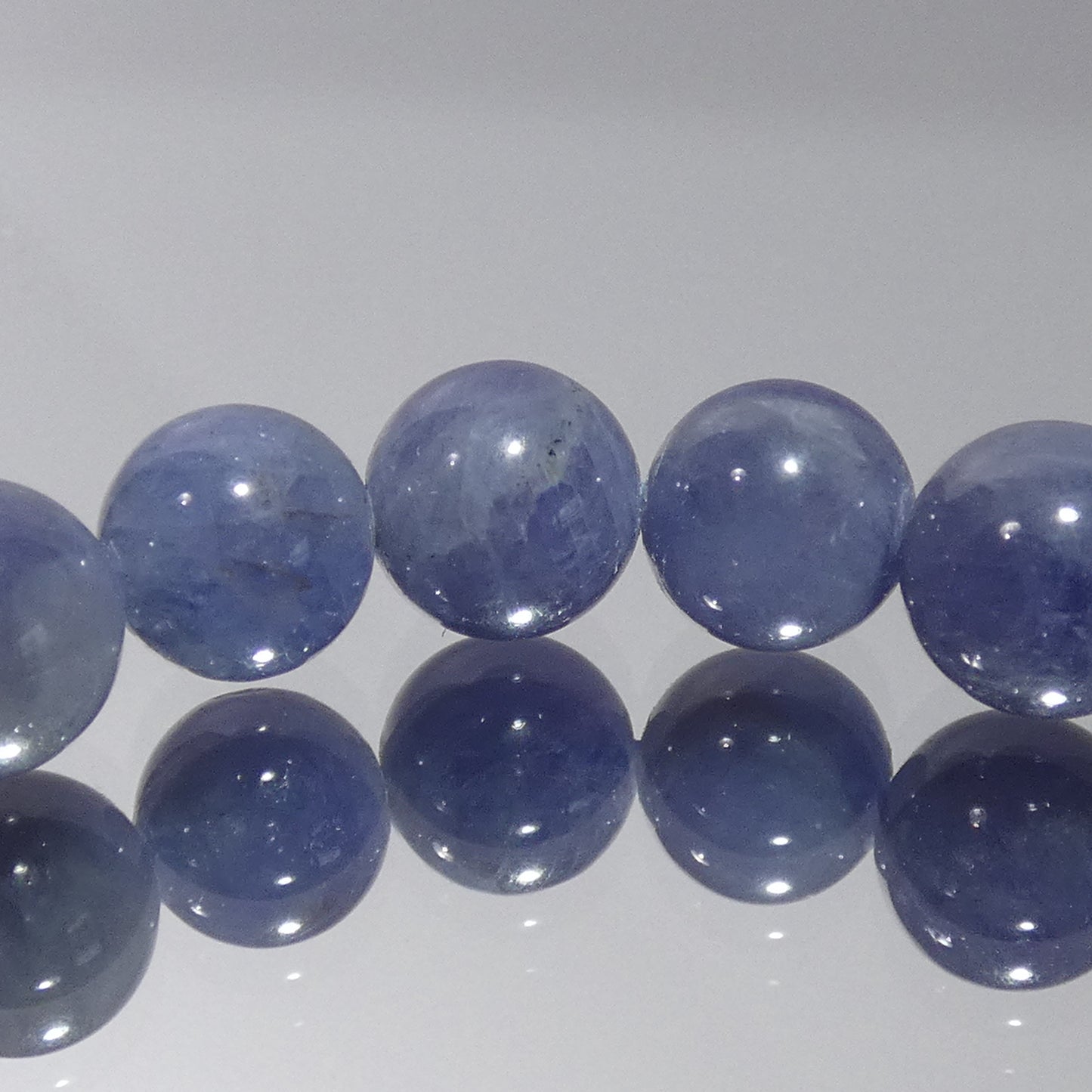 タンザナイト ブレスレット タンザニア産 4A 内周15.5㎝ 直径約7.0mm【B0123】