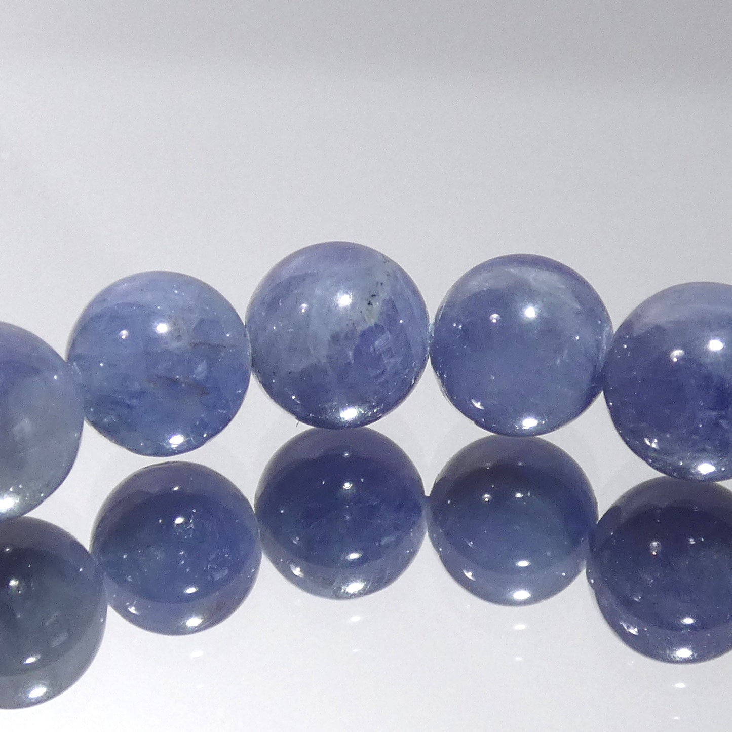 タンザナイト ブレスレット タンザニア産 4A 内周15.5㎝ 直径約7.0mm【B0123】