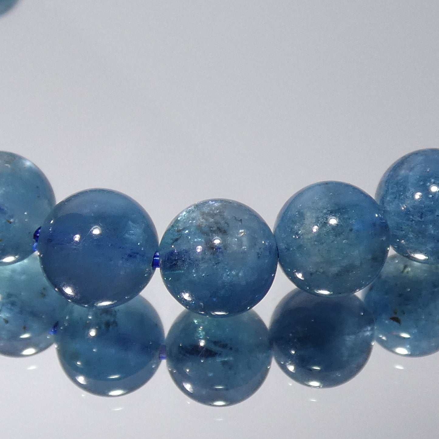 アクアマリン サンタマリアブルー ブレスレット 4A 内周16.5㎝ 直径約7.8mm【B0155】