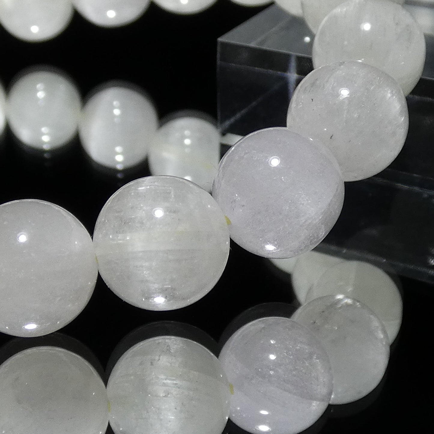 ヒデナイト(リチア輝石) ブレスレット 3A 内周16.5㎝ 直径約9.8mm【B0116】