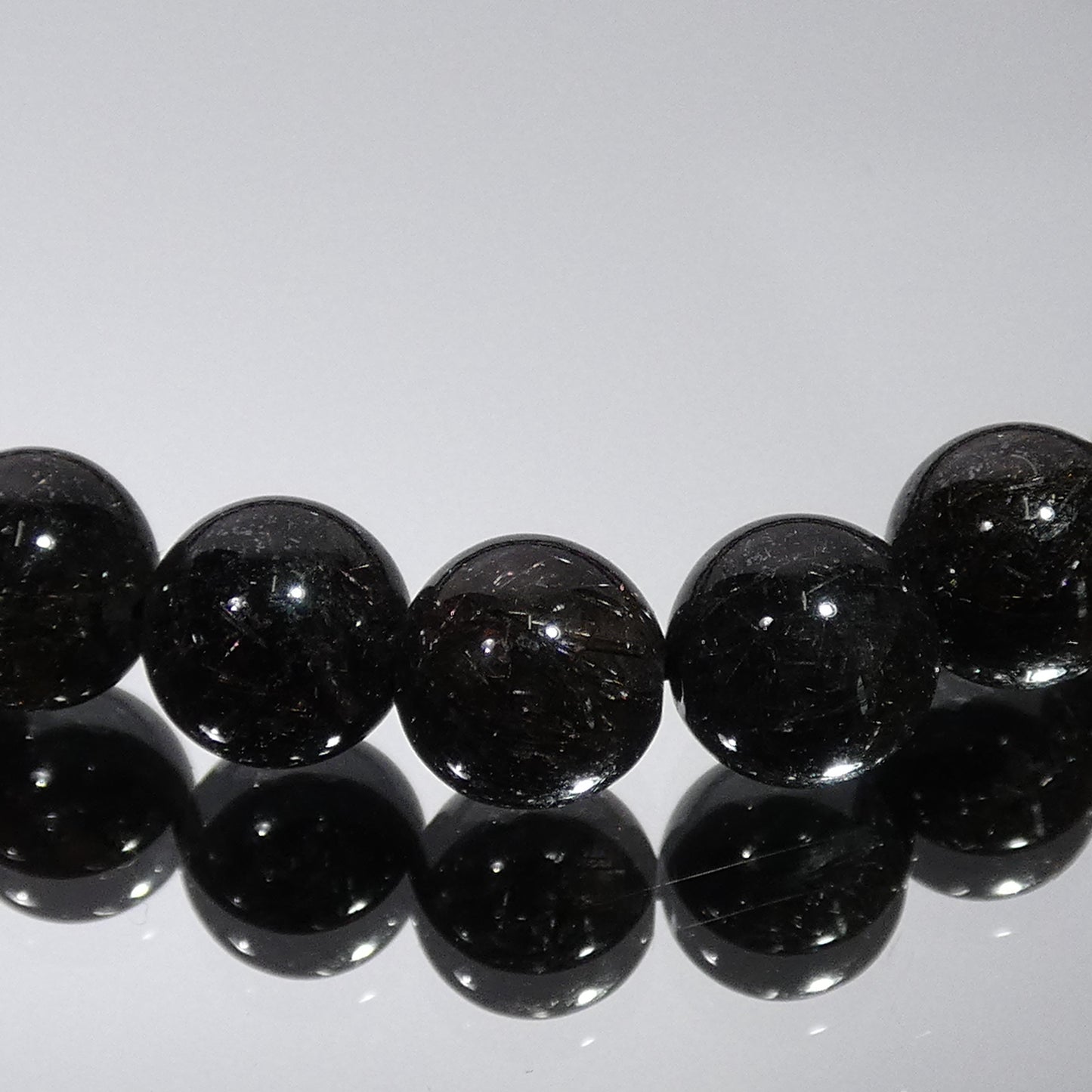 プラチナルチル ブレスレット 5A＋ 内周16.5㎝ 直径約6.6mm【B0254】