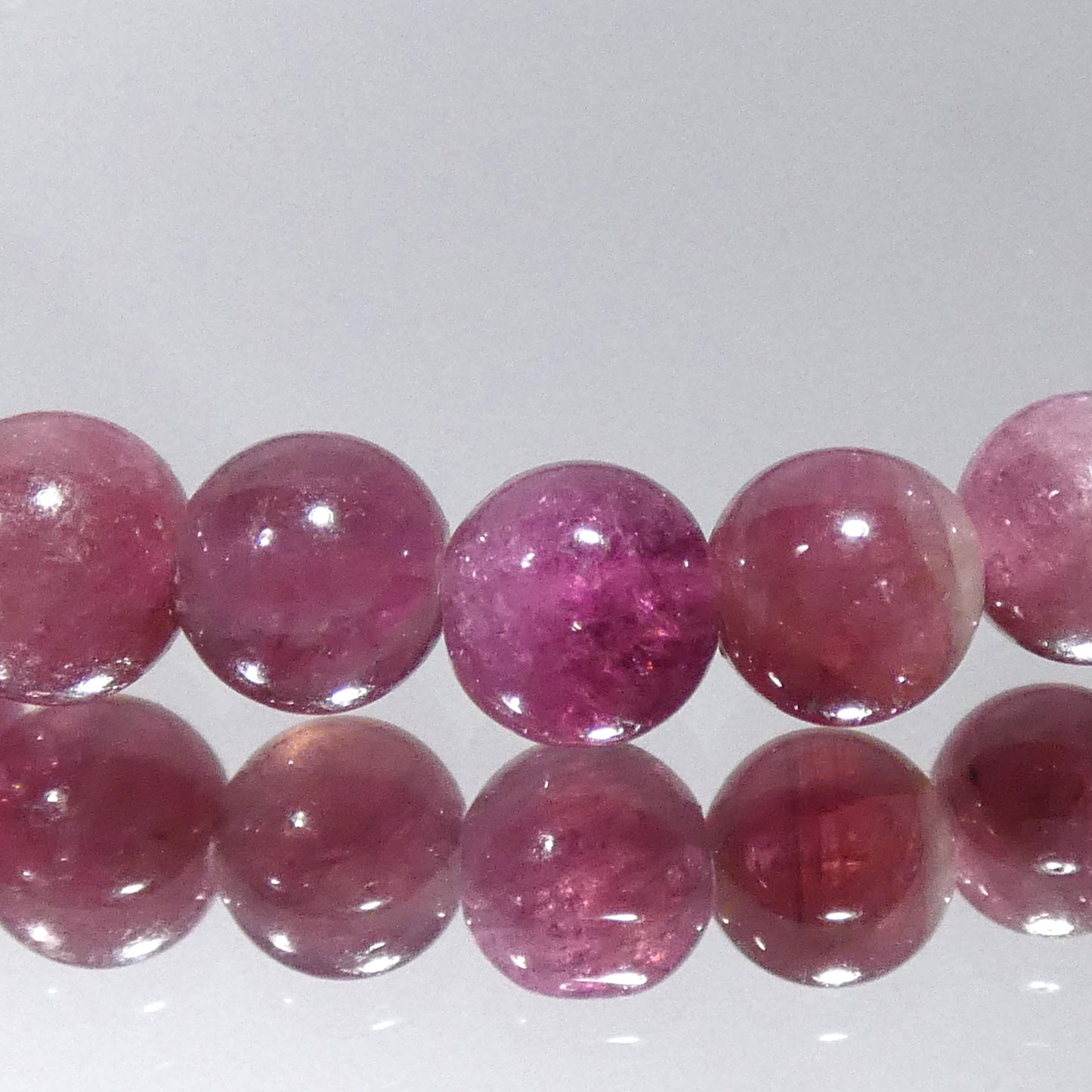 レッドトルマリン(ルベライト) ブレスレット アフガニスタン産 3A 内周15.5㎝ 直径約5.7mm【B0165】