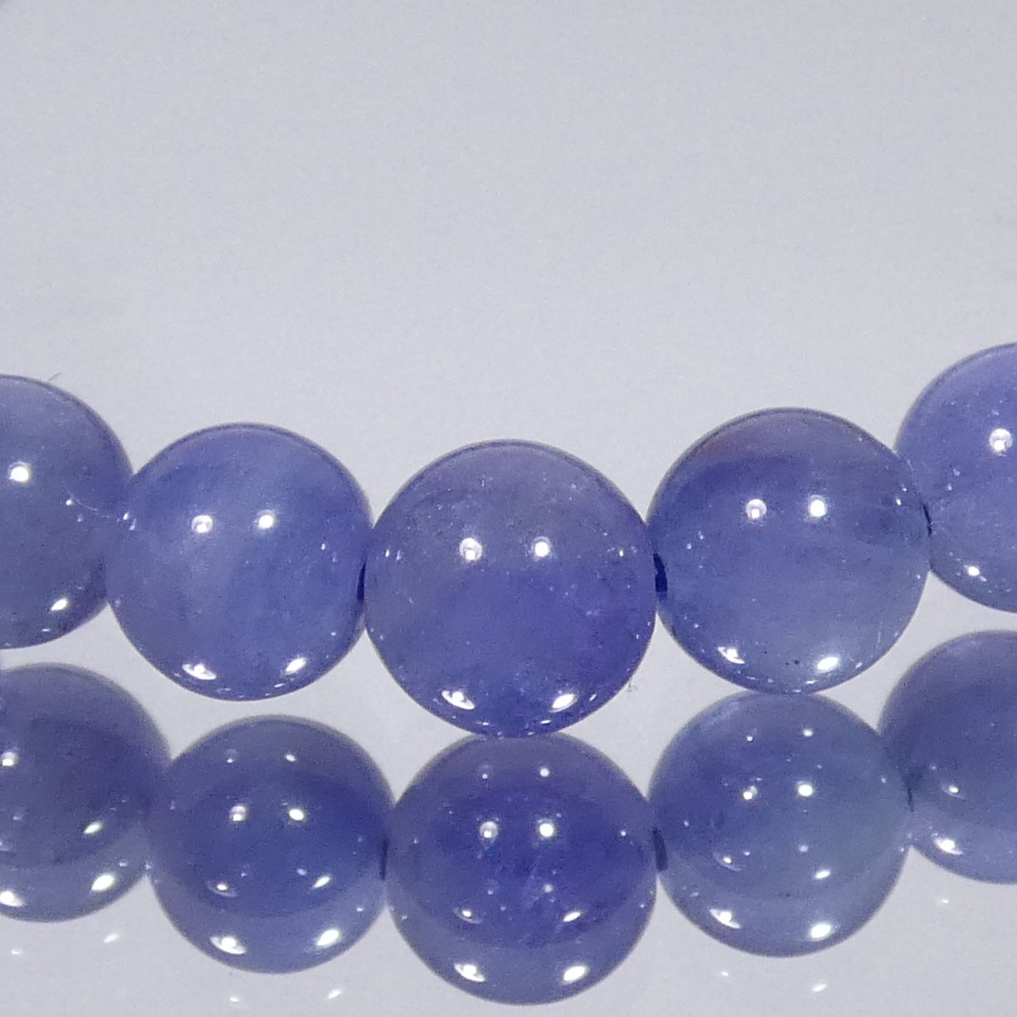 タンザナイト ブレスレット タンザニア産 4A 内周15.5㎝ 直径約6.1mm【B2790】
