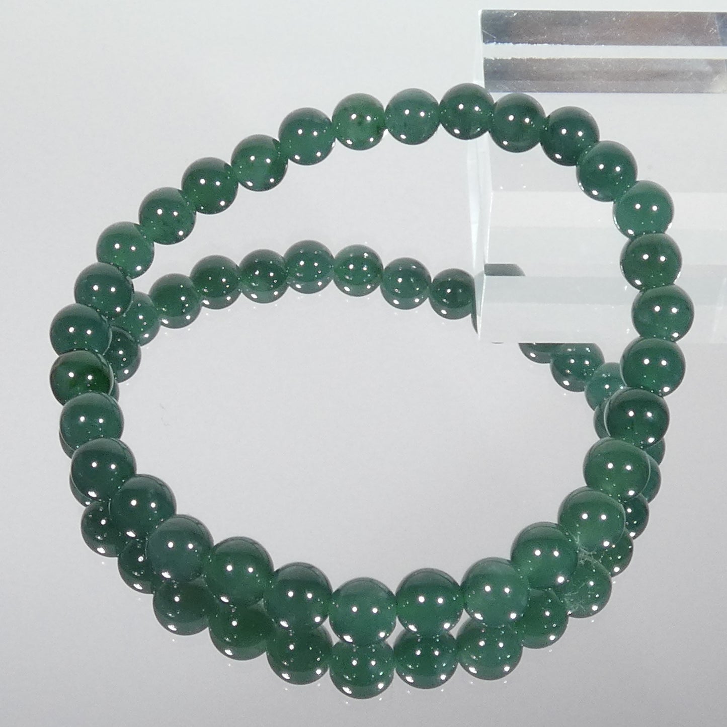 天然ヒスイ ブレスレット グアテマラ産 5A 内周15.5㎝ 直径約6mm【B1106】