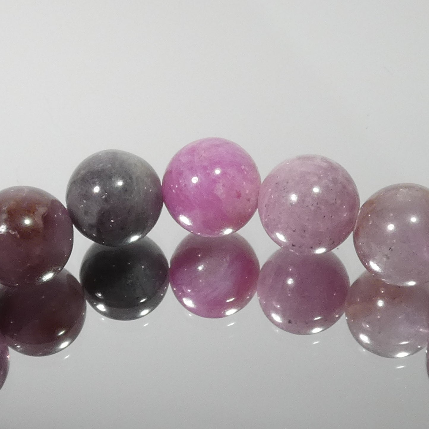 ミックススピネル ブレスレット ミャンマー産 3A 内周16.5㎝ 直径約8.8mm【B0186】