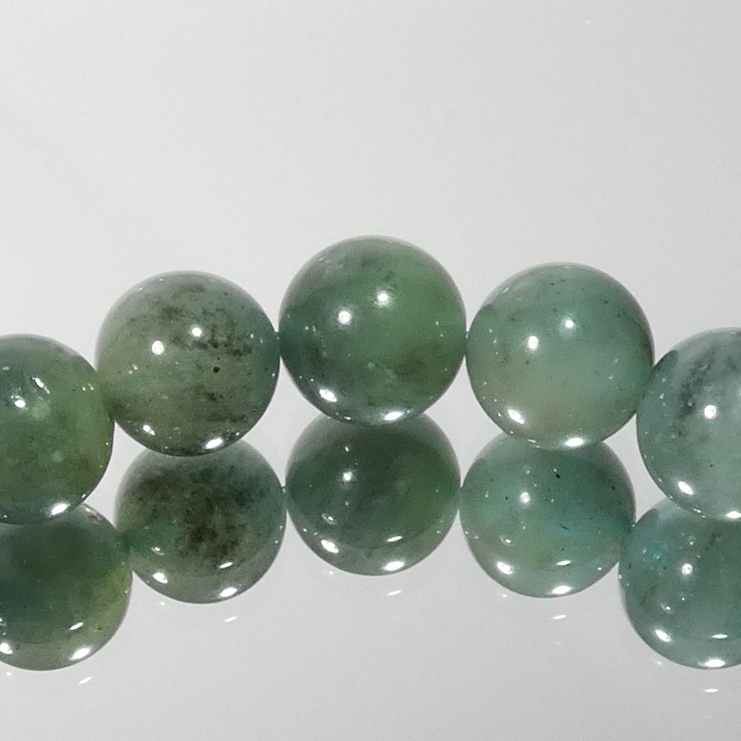 アクアマリン(ブルーグリーンベリル) ブレスレット 3A 内周16㎝ 直径約8mm【B0167】