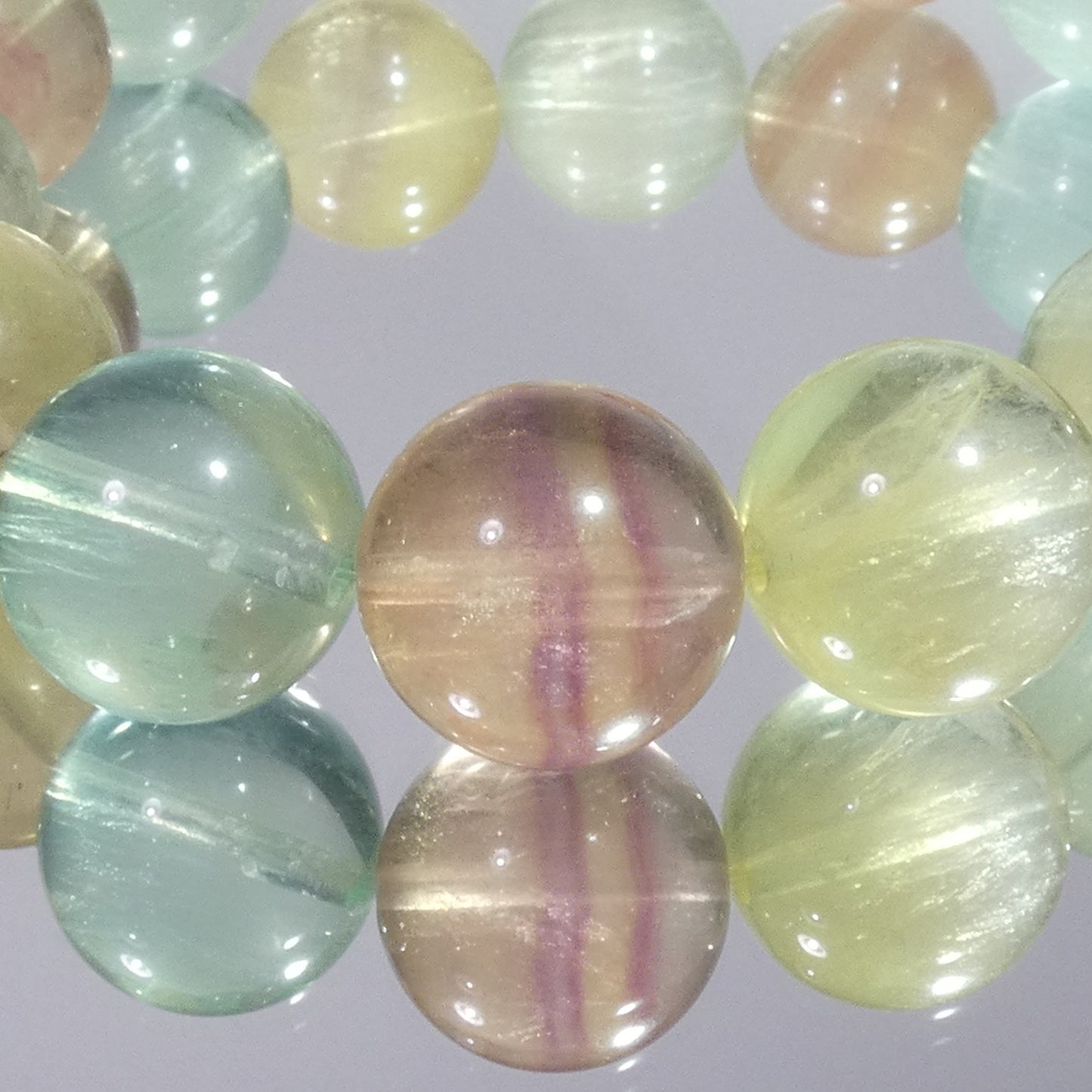 大玉フローライト マルチキャンディ ブレスレット 4A 内周17.5㎝ 直径約16.3mm【B0286】