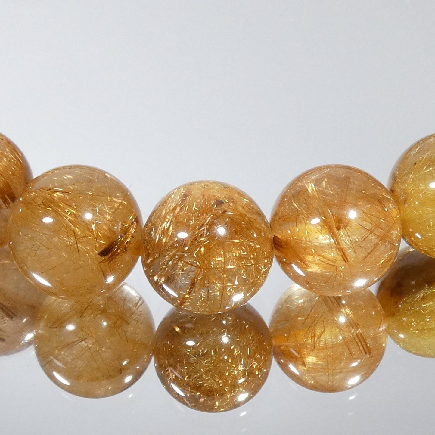 タイガールチル ブレスレット 天然色 4A+ 内周15.5㎝ 直径約8.7mm【B0309】