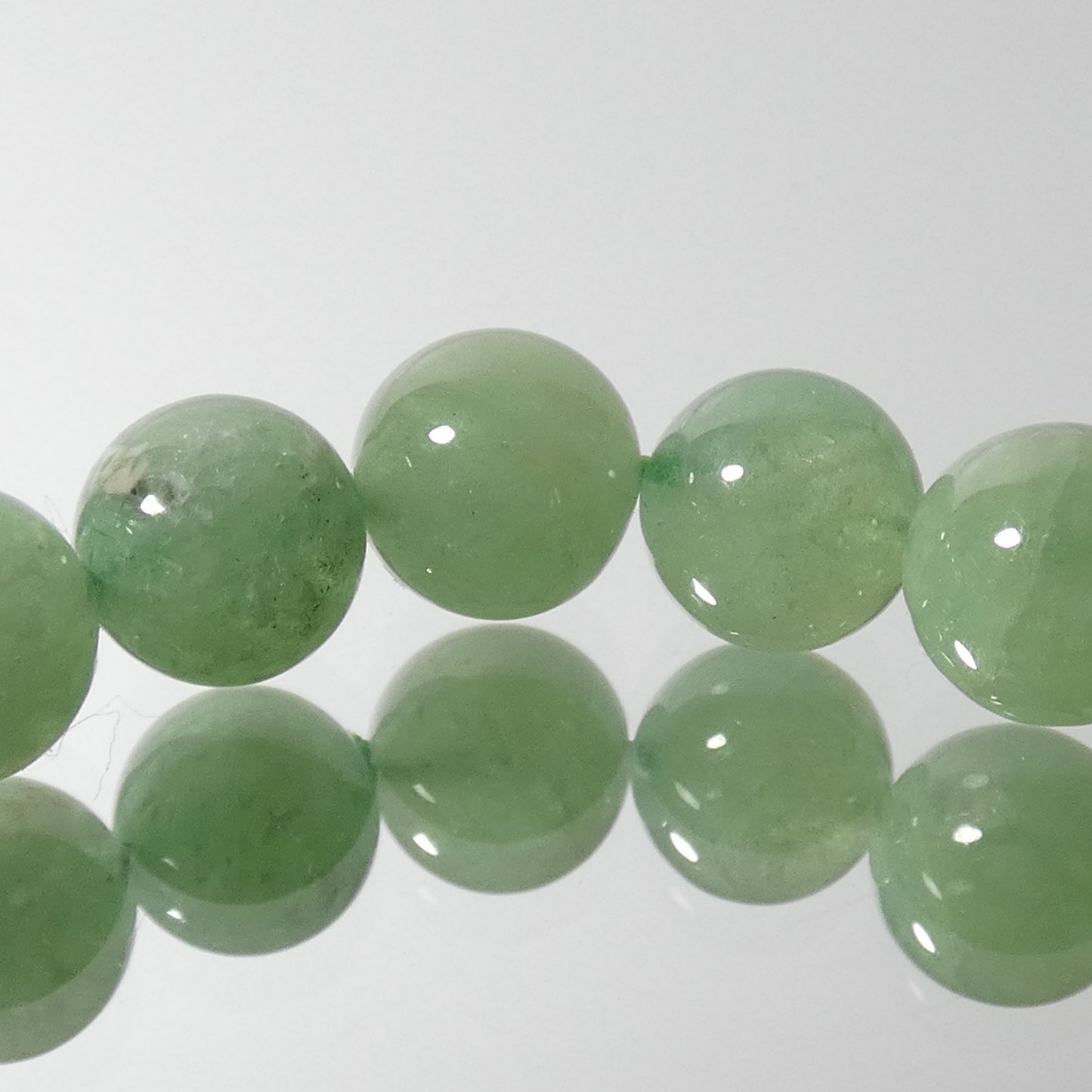 天然色エメラルド ブレスレット 5A 内周16㎝ 直径約6.8mm【B0318】