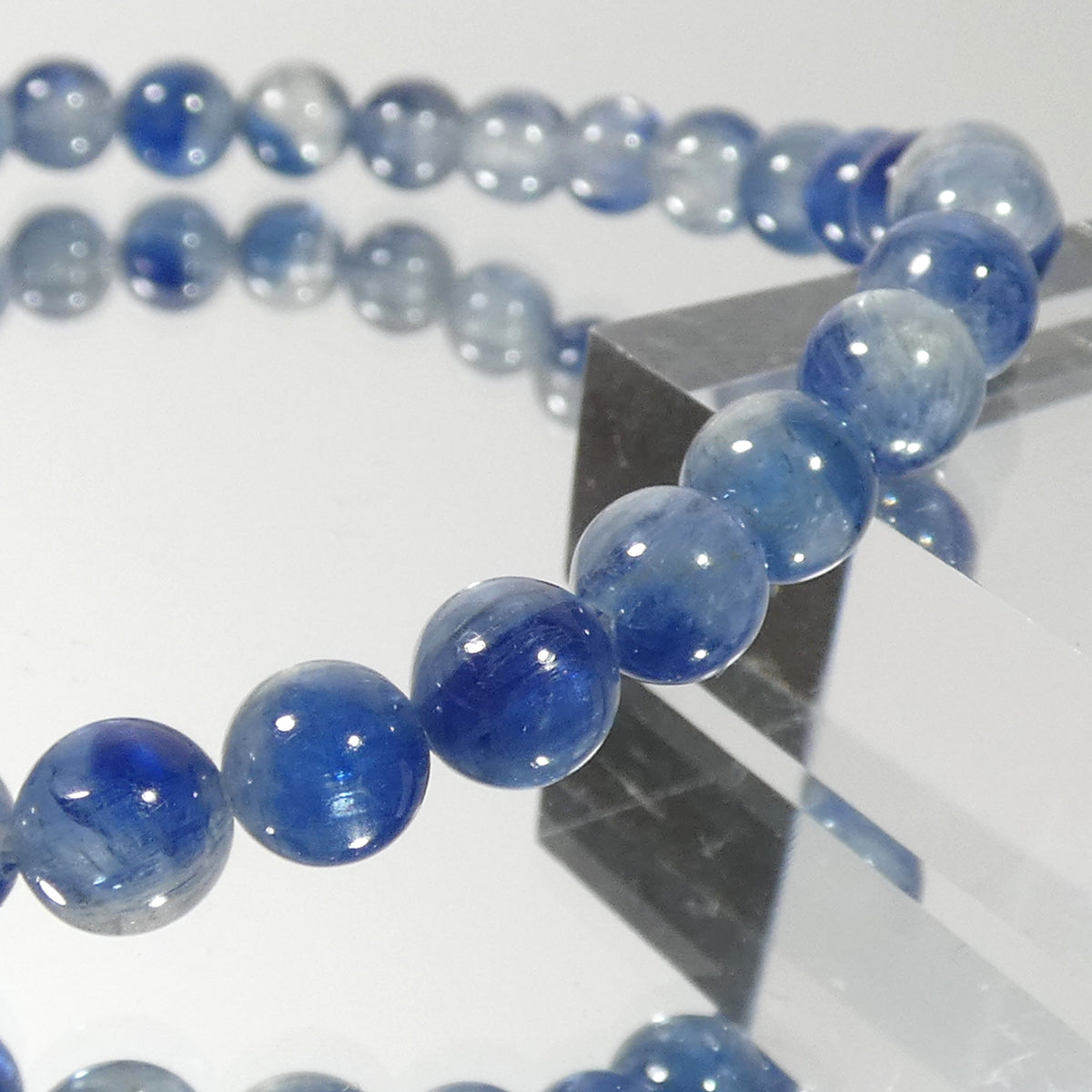 カイヤナイトインクォーツ ブレスレット タンザニア産 天然色 5A 内周15.5㎝ 直径約5.8mm【B0407】