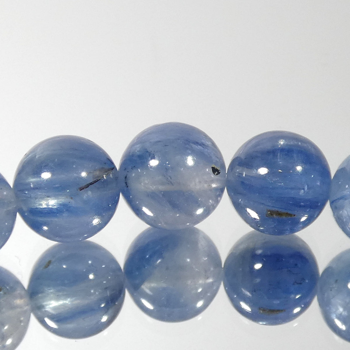 カイヤナイトインクォーツ ブレスレット タンザニア産 天然色 5A 内周16㎝ 直径約9.2mm【B0408】