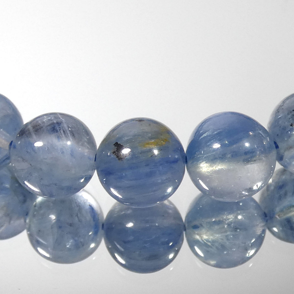 カイヤナイトインクォーツ ブレスレット タンザニア産 天然色 5A 内周15.5㎝ 直径約7.8mm【B0409】