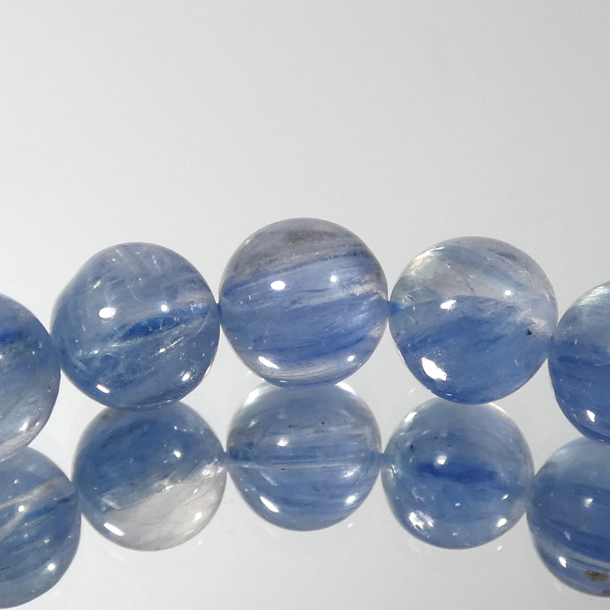 カイヤナイトインクォーツ ブレスレット タンザニア産 天然色 5A 内周15.5㎝ 直径約7.8mm【B0409】